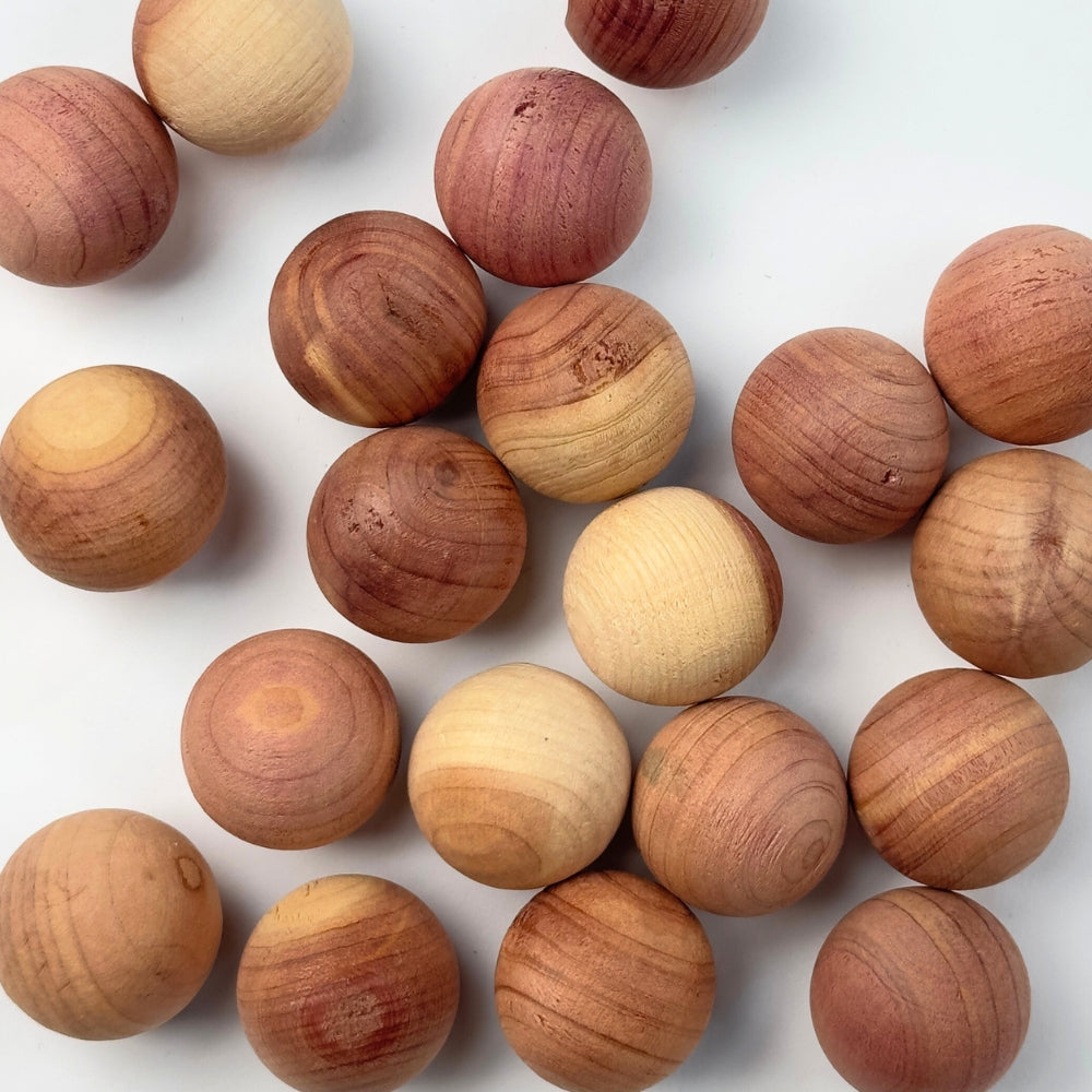 Moth balls - Cedar - 20 pcs.