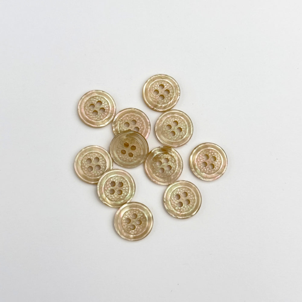 Button - Plastic - Pearl - 15 mm