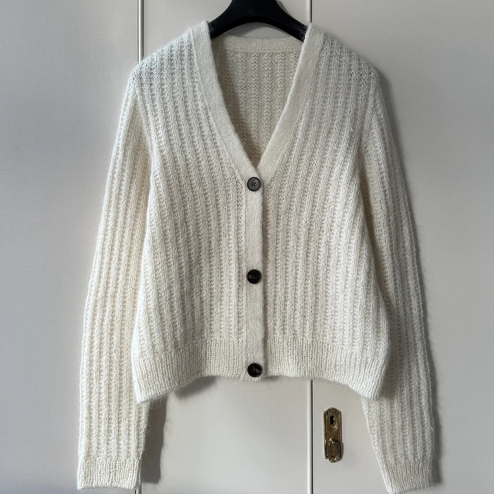Knitting kit - Johanne Sweater by Mette Sandgaard Kühl (Aria)
