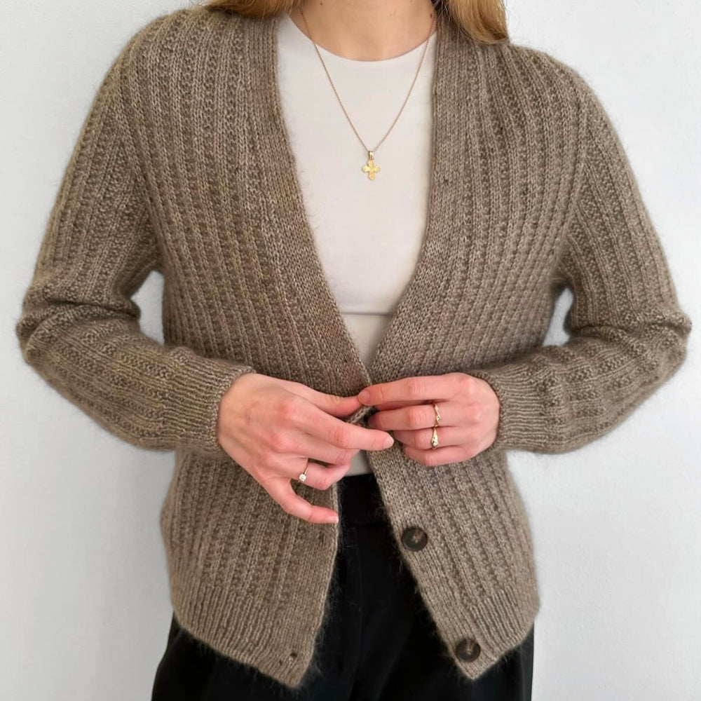 Knitting kit - Johanne Sweater by Mette Sandgaard Kühl (Aria)