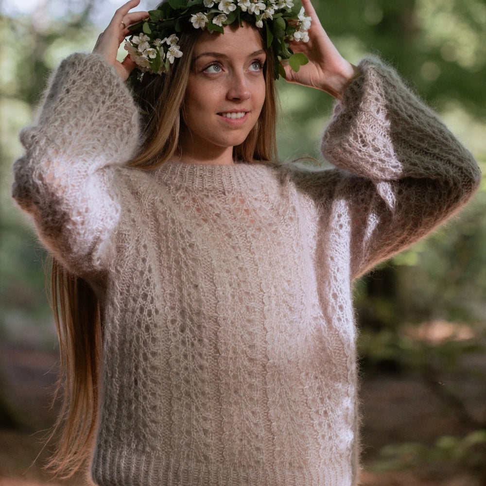 Knitting kit - Johanne Sweater by Mette Sandgaard Kühl (Aria)