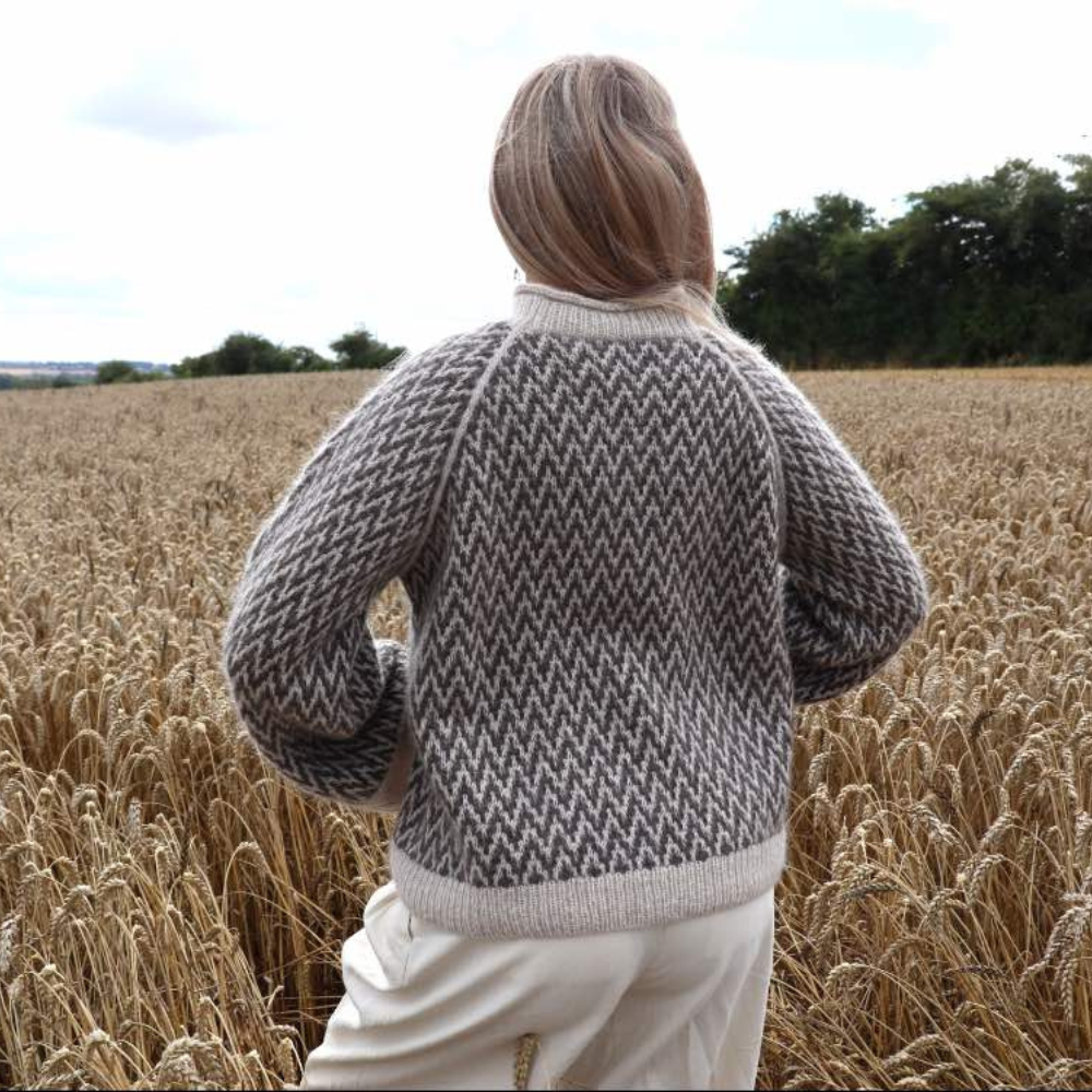 Obscura Sweater af Knitamore (Shetland Wool + Silk Mohair)