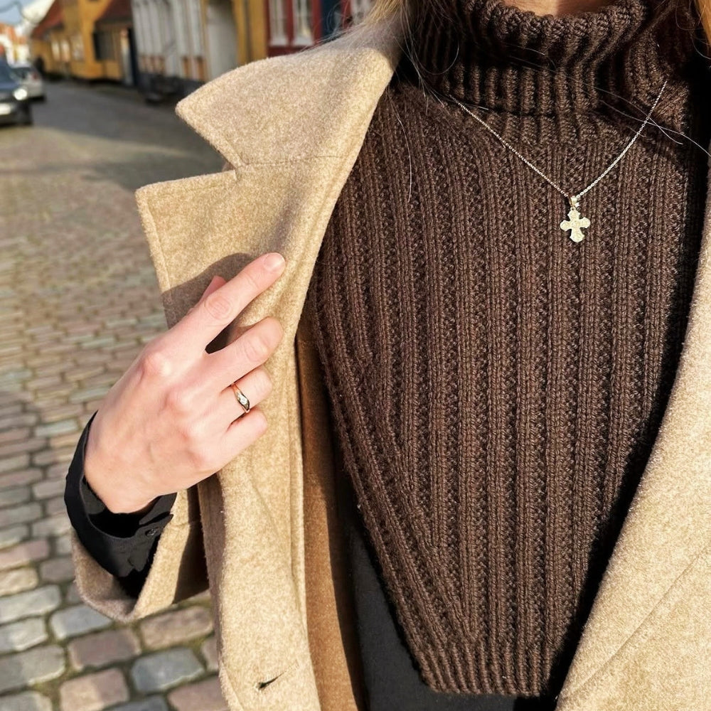 Knitting kit - Johanne Sweater by Mette Sandgaard Kühl (Aria)