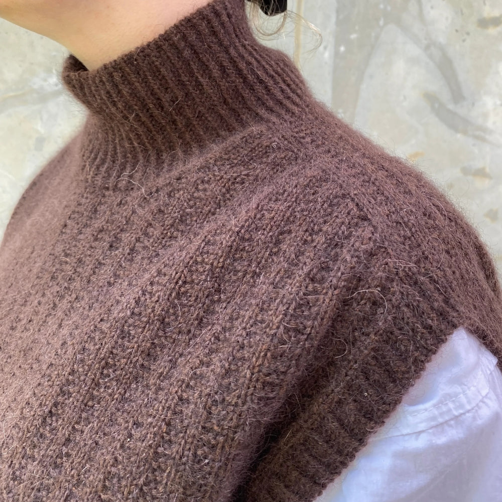 Knitting kit - Johanne Sweater by Mette Sandgaard Kühl (Aria)