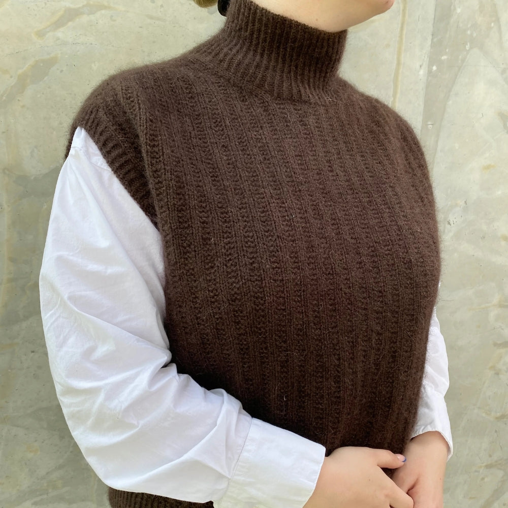 Knitting kit - Johanne Sweater by Mette Sandgaard Kühl (Aria)