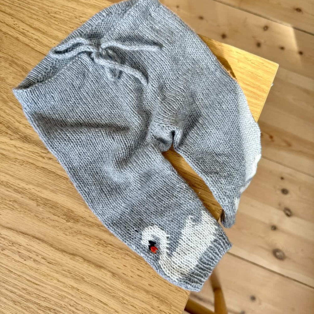 Garnkit - Svane Bukser Mini af Strandknit (Eco Soft Cashmere)