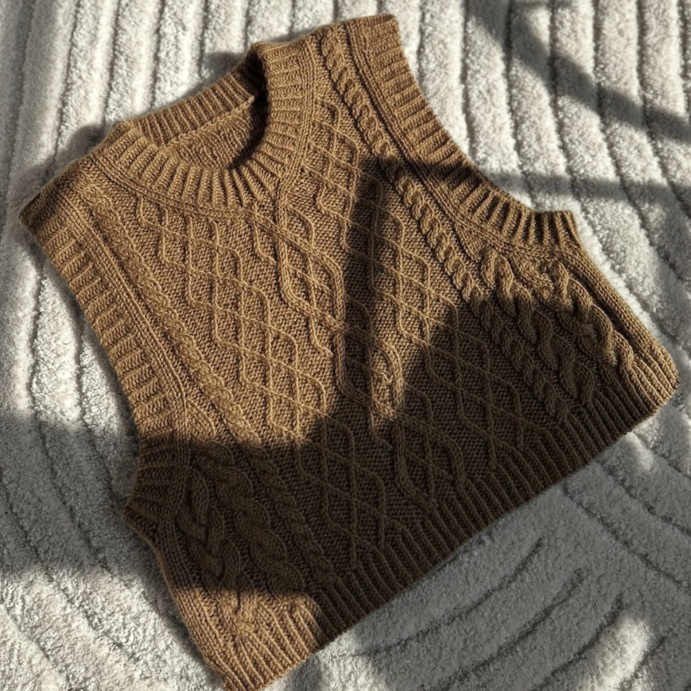 Knitting kit - Johanne Sweater by Mette Sandgaard Kühl (Aria)