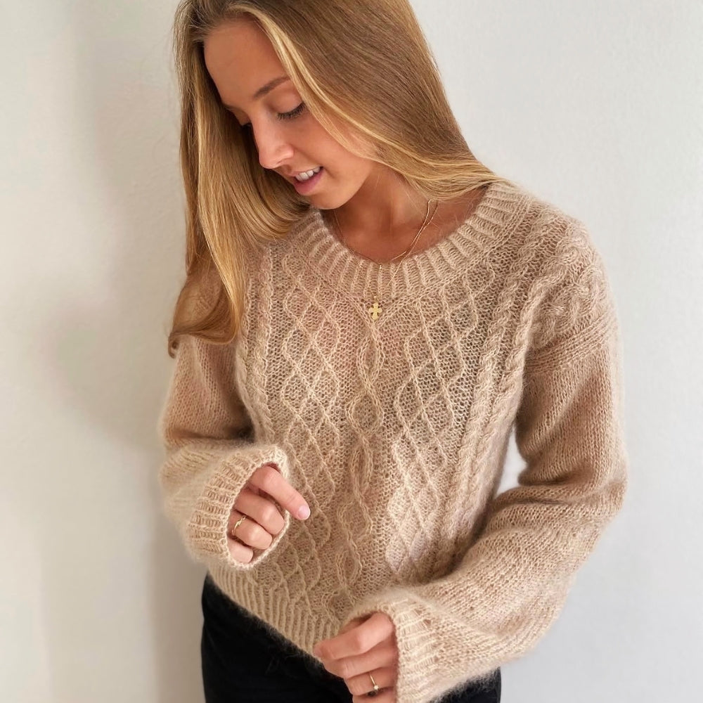 Knitting kit - Johanne Sweater by Mette Sandgaard Kühl (Aria)