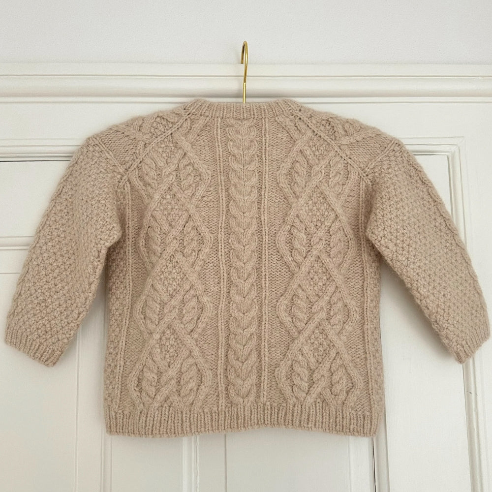 Knitting kit - Johanne Sweater by Mette Sandgaard Kühl (Aria)