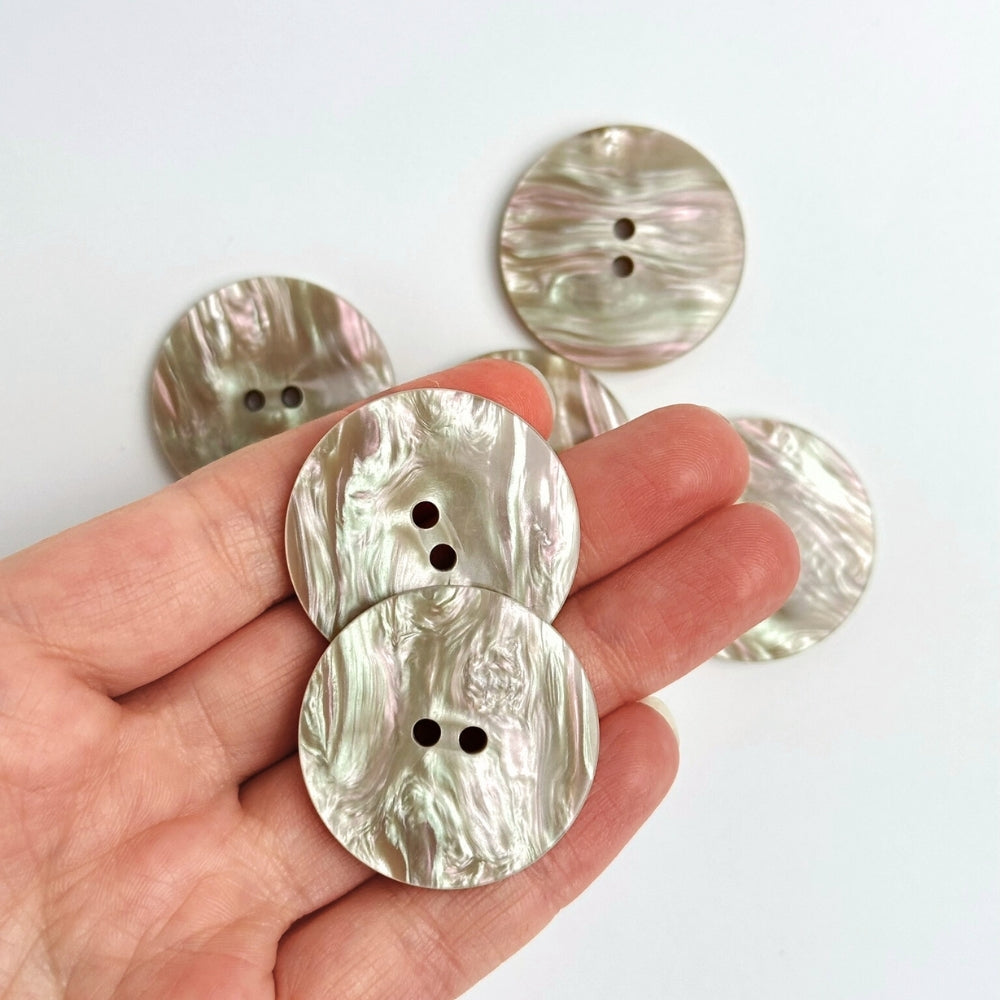 Button - Mother of Pearl Look - Light Cream - 33.5 mm