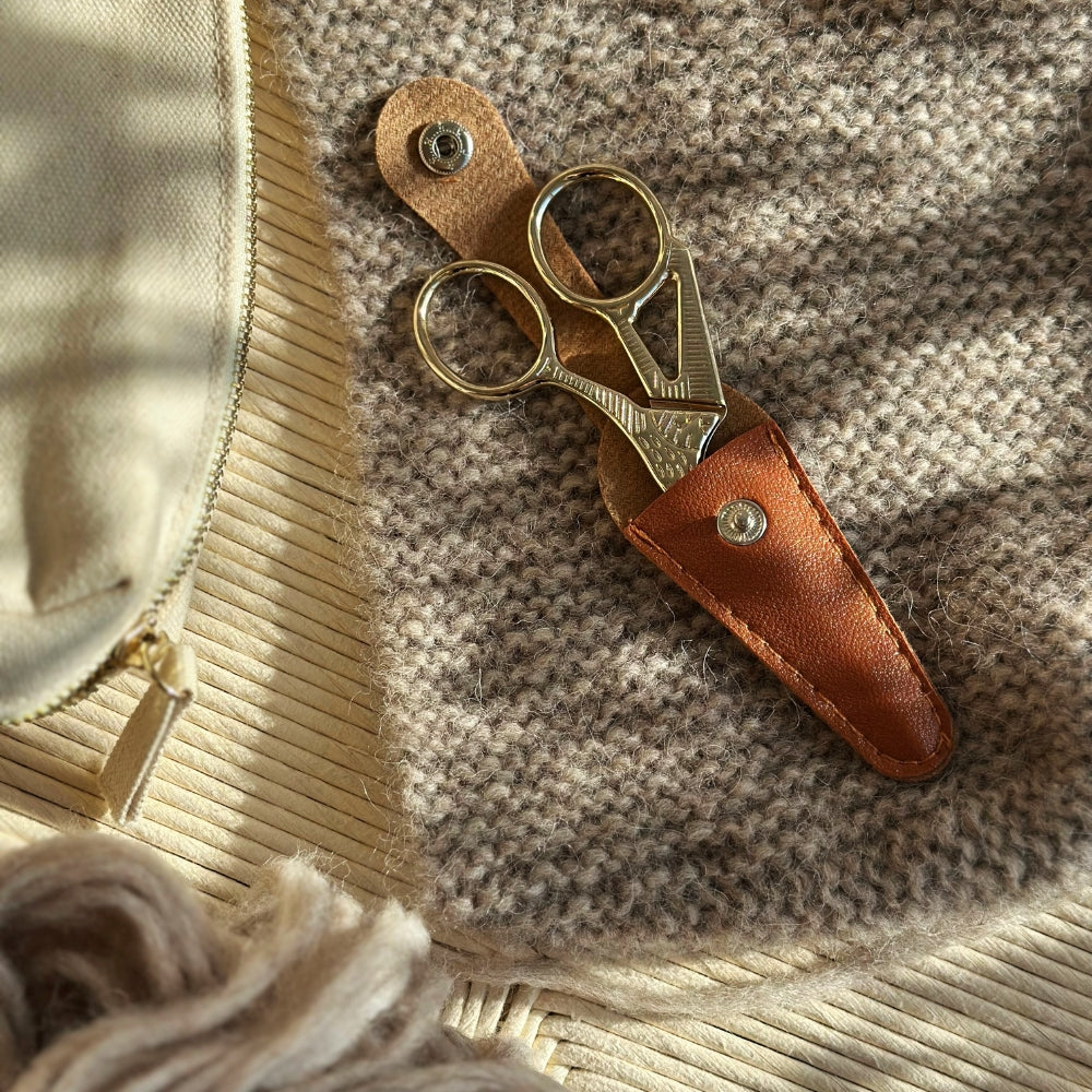 Scissor case