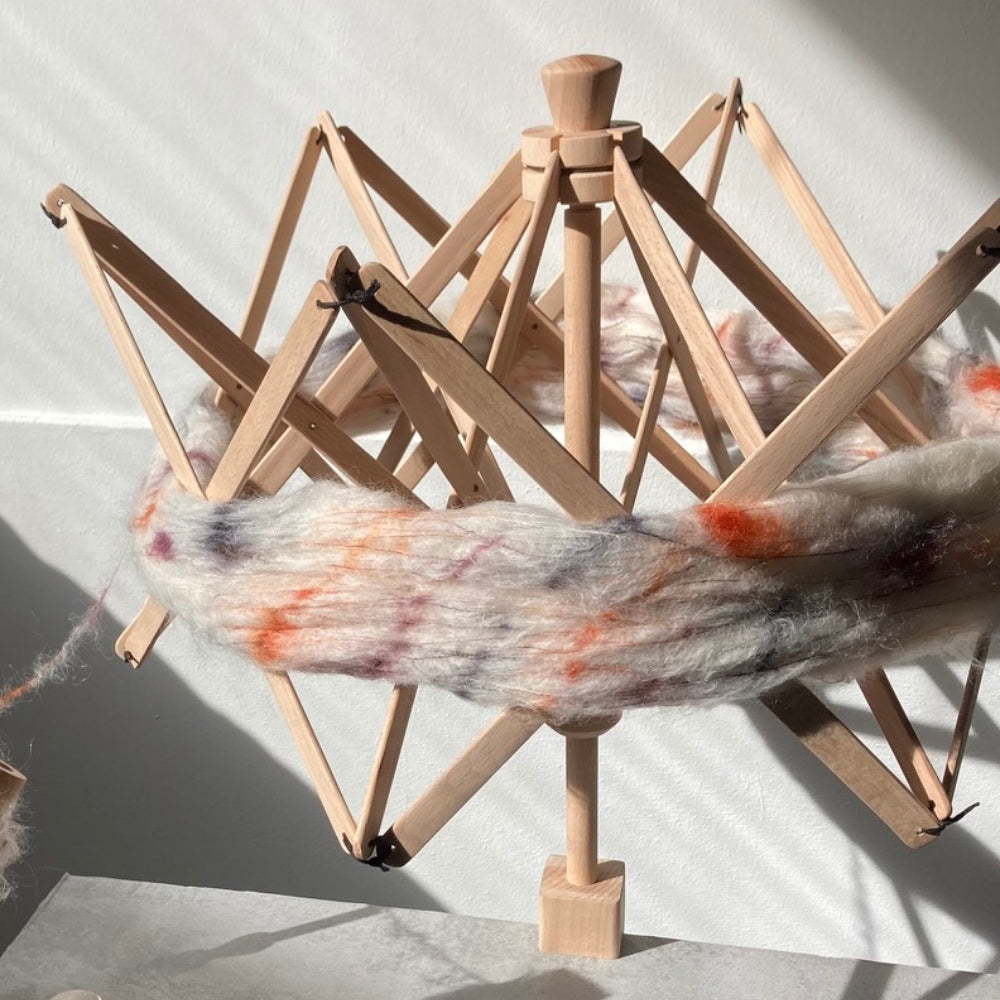 Yarn winder in wood