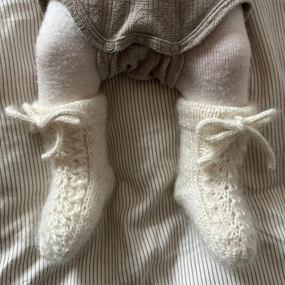 Knitting kit - Johanne Sweater by Mette Sandgaard Kühl (Aria)