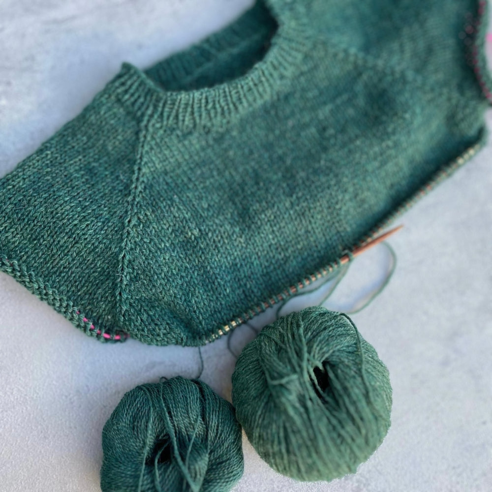 Knitting kit (without pattern) - Dotty Lotte - Karoline Barfod