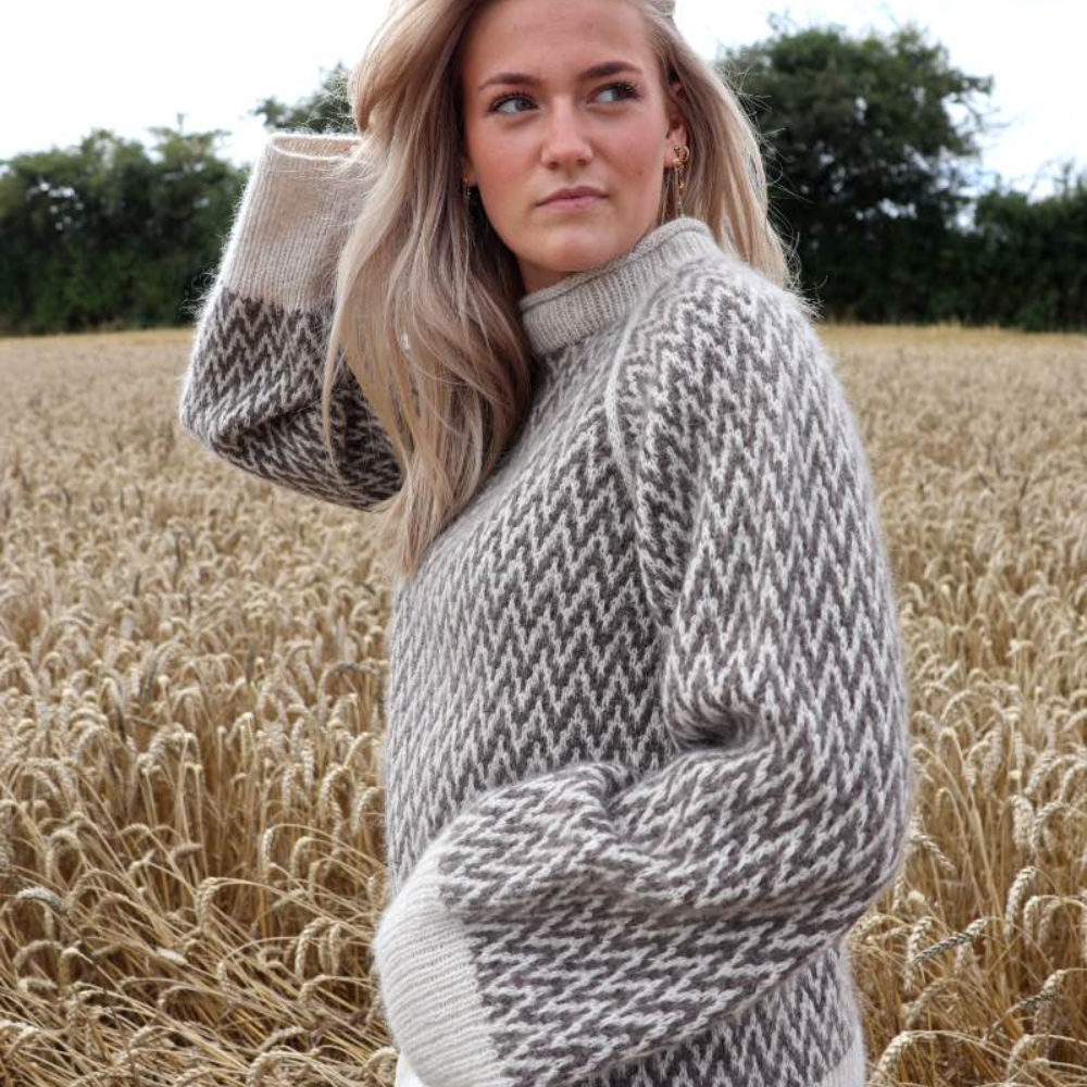 Strikkekit - Obscura Sweater af Knitamore (Shetland Wool + Silk Mohair)