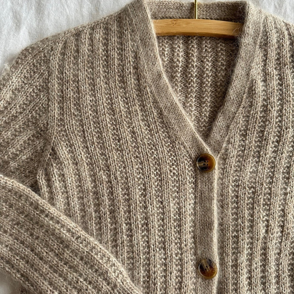 Knitting kit - Johanne Sweater by Mette Sandgaard Kühl (Aria)