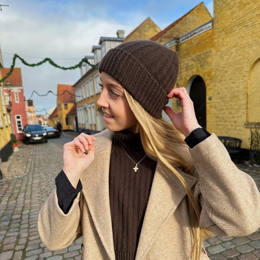 Knitting kit - Johanne Sweater by Mette Sandgaard Kühl (Aria)