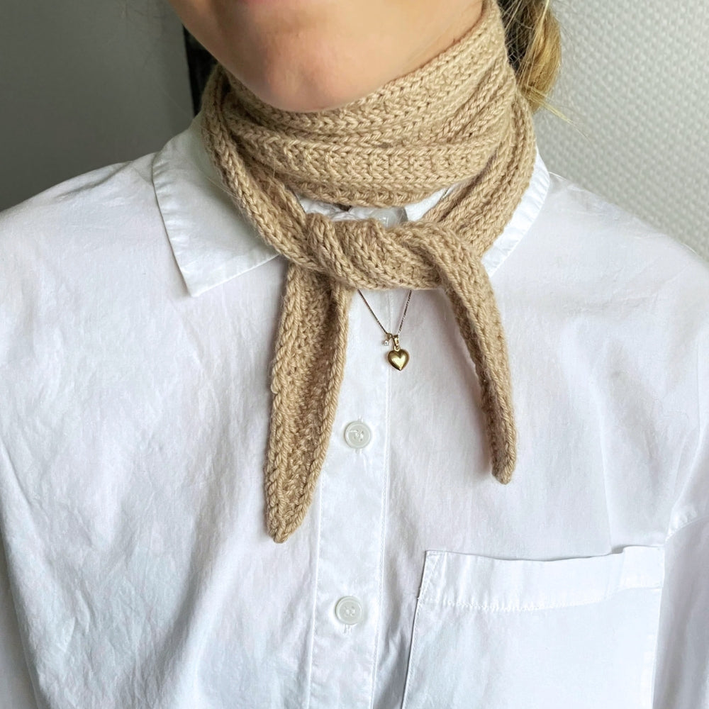 Knitting kit - Johanne Sweater by Mette Sandgaard Kühl (Aria)