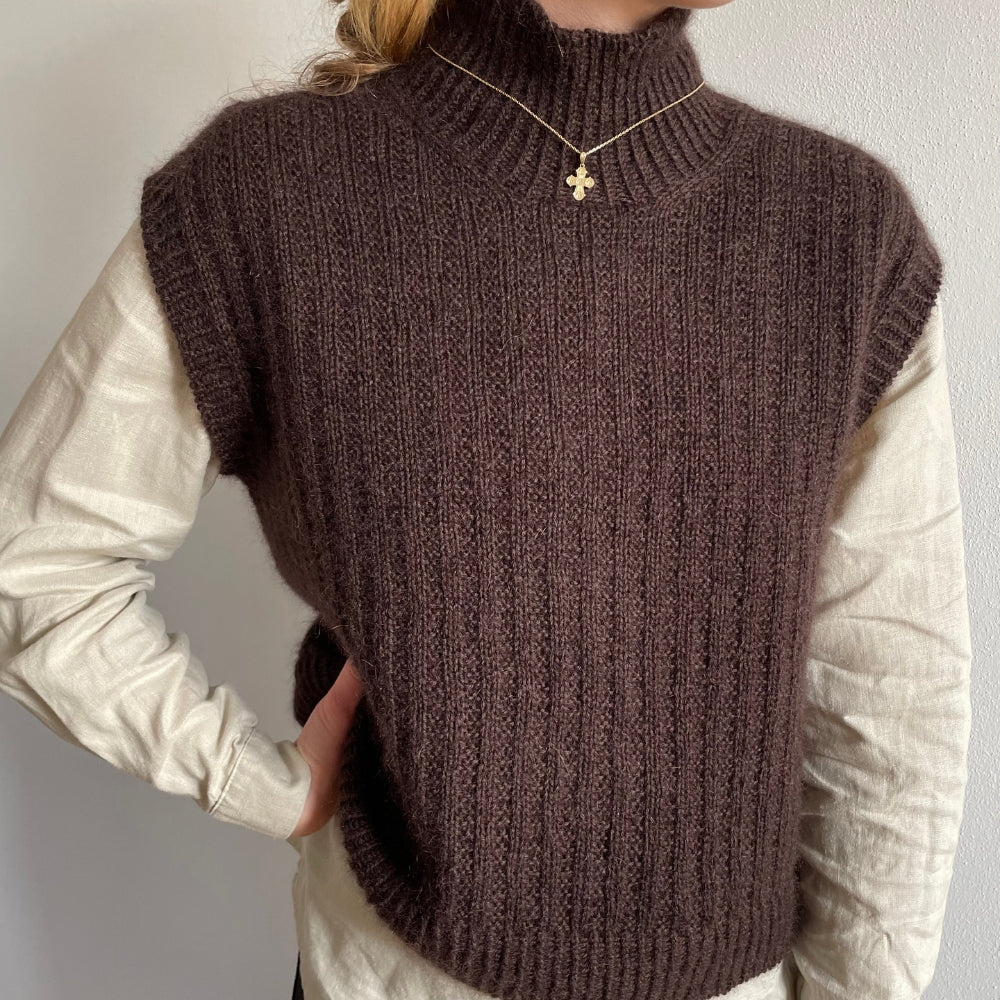 Knitting kit - Johanne Sweater by Mette Sandgaard Kühl (Aria)