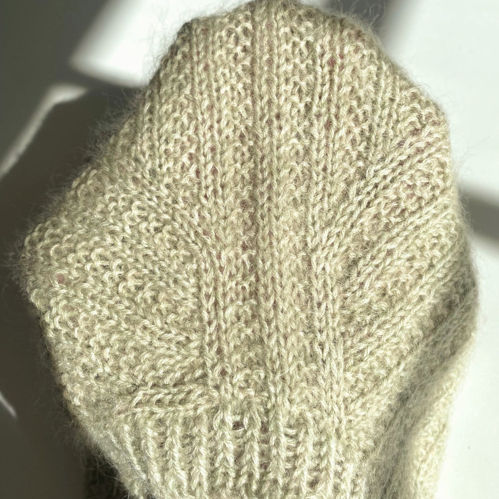 Knitting kit - Johanne Sweater by Mette Sandgaard Kühl (Aria)