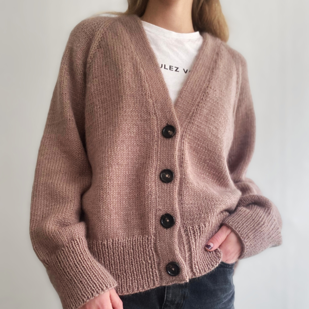Knitting kit (without pattern) - Dotty Lotte - Karoline Barfod
