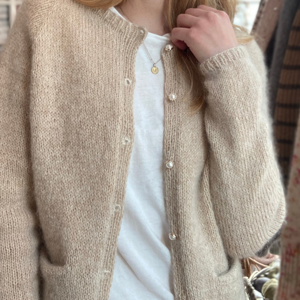 Knitting kit (without pattern) - Dotty Lotte - Karoline Barfod