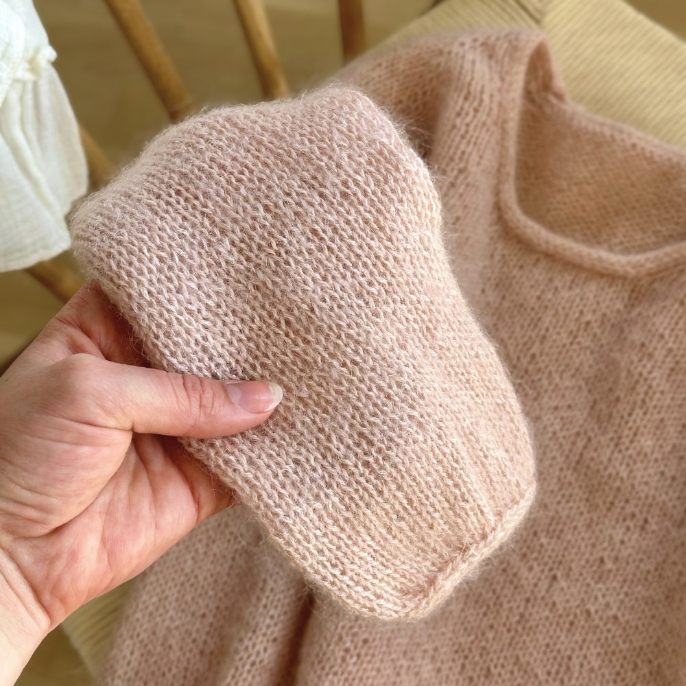 Knitting kit (without pattern) - Dotty Lotte - Karoline Barfod