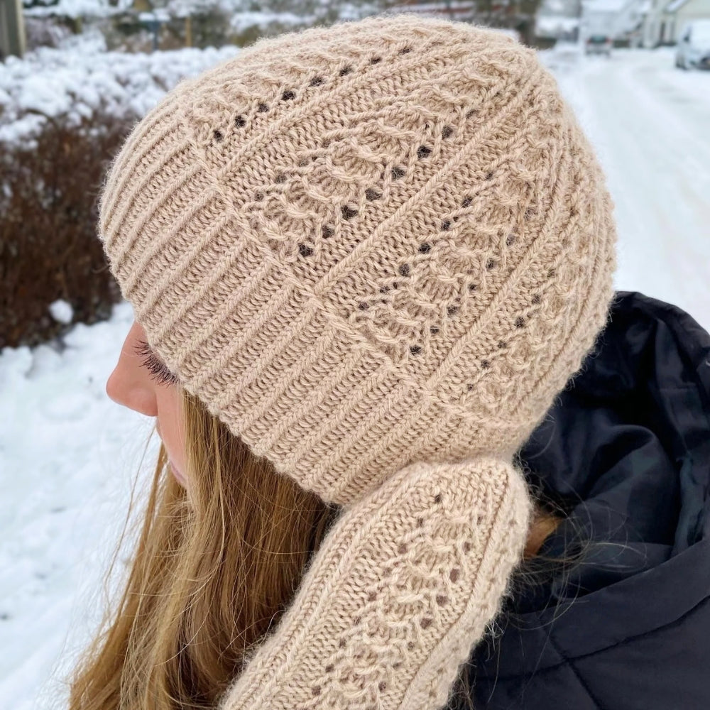 Knitting kit - Johanne Sweater by Mette Sandgaard Kühl (Aria)