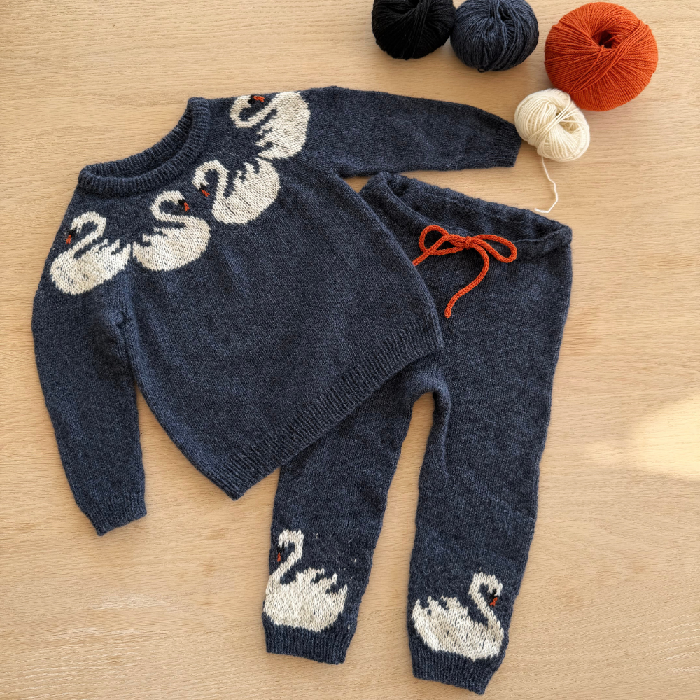 Garnkit - Svane Sweater Mini af Strandknit (Eco Soft Cashmere)