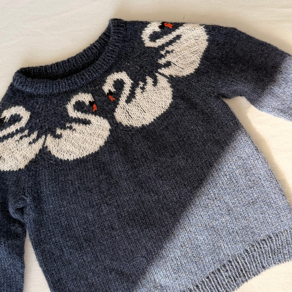 Garnkit - Svane Sweater Mini af Strandknit (Eco Soft Cashmere)