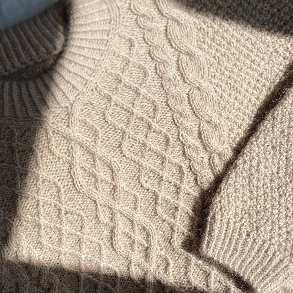 Knitting kit - Johanne Sweater by Mette Sandgaard Kühl (Aria)