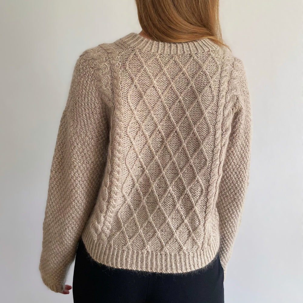 Knitting kit - Johanne Sweater by Mette Sandgaard Kühl (Aria)