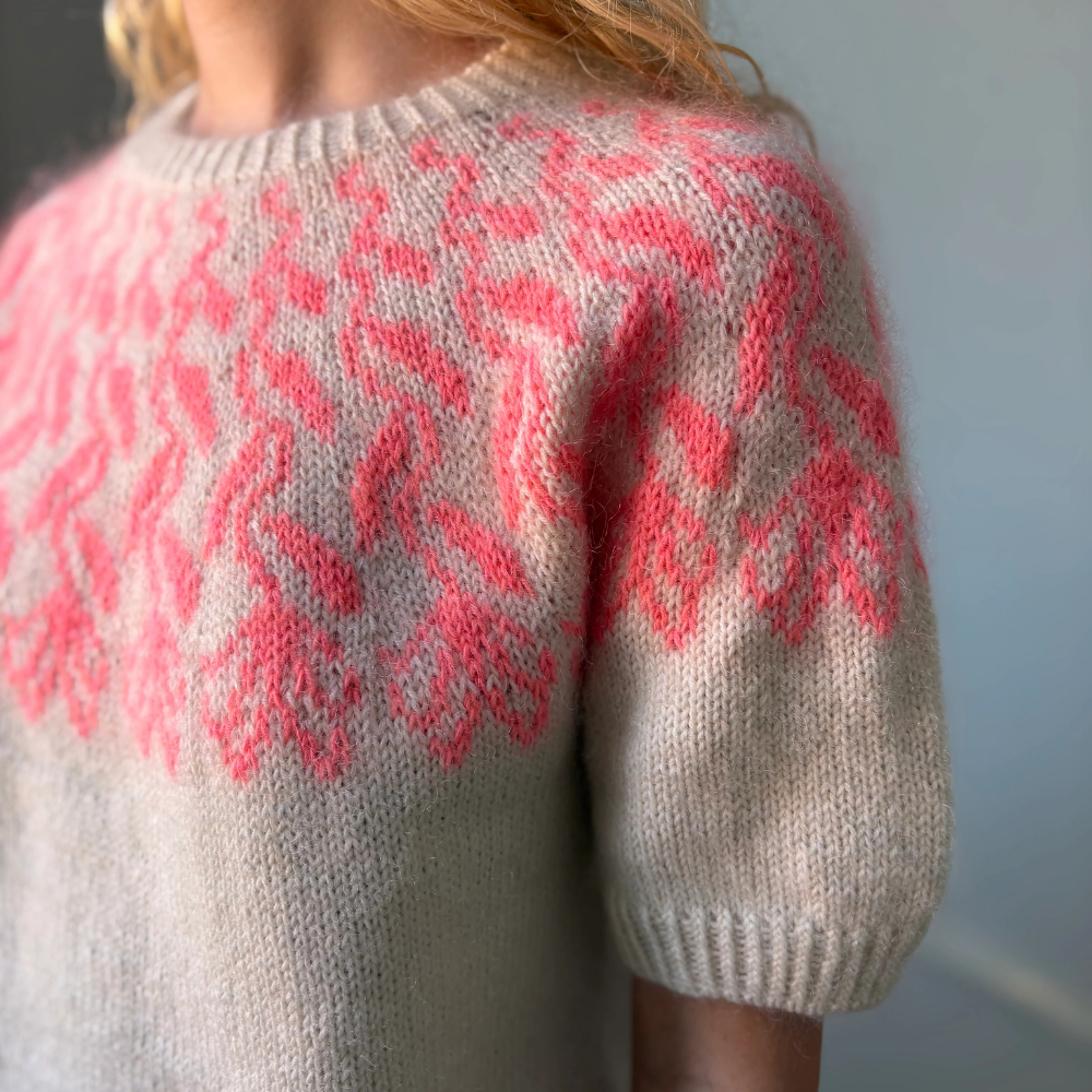 Garnkit - Wild Clover Sweater af Lenes Knitwear - Kortærmet (VIP + Silk Mohair)