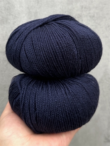 FORUDBESTILLING - VIP - Cashmere/Merino - Dark Marine - A4948