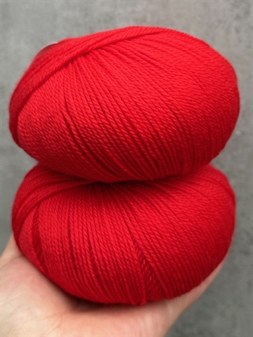 VIP - Cashmere/Merino - Scarlet Poppy - 1010