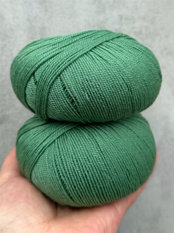 Merino Pearl - Holly Green - 14602