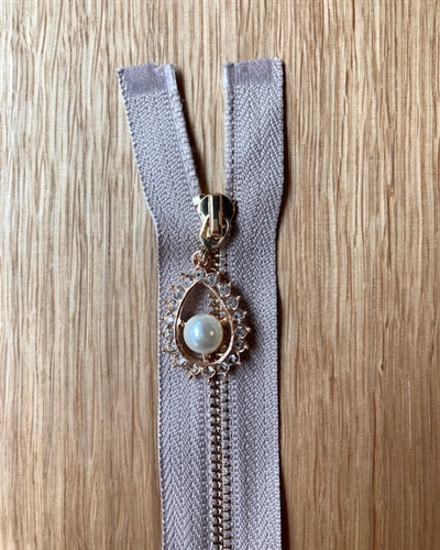 Lynlås - Hazelnut - Diamond Pearl - 40 cm