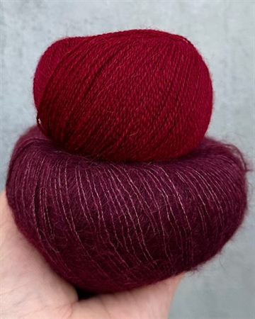 Smuksak Scarf - Strikkekit - Wine (Silk Mohair Edition)